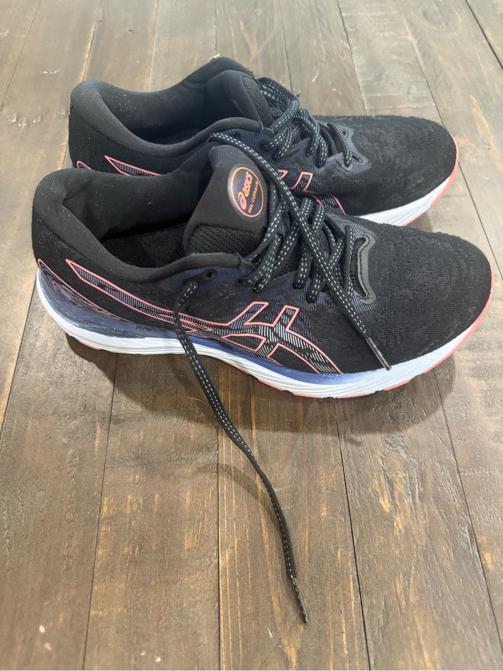 ASICS Gel Cumulus Black Running Sneakers with Pink Trim